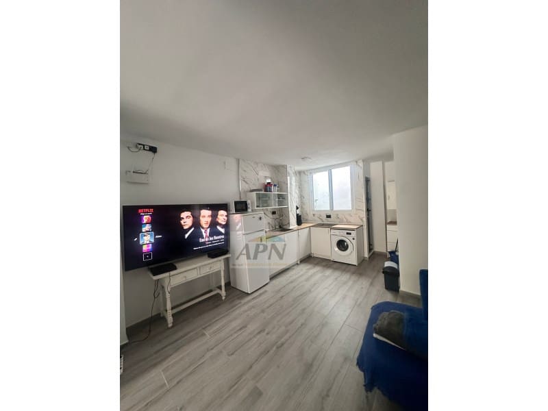 2 bedroom Apartment for rent in Alora - € 800 (Ref: 9813793)