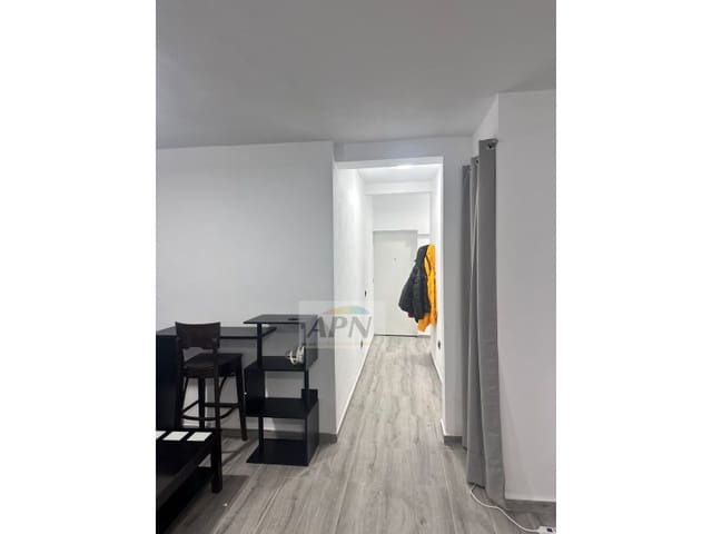 2 bedroom Apartment for rent in Alora - € 800 (Ref: 9813793)