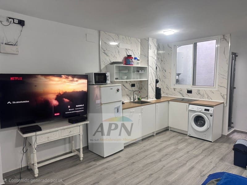 2 bedroom Apartment for rent in Alora - € 800 (Ref: 9813793)