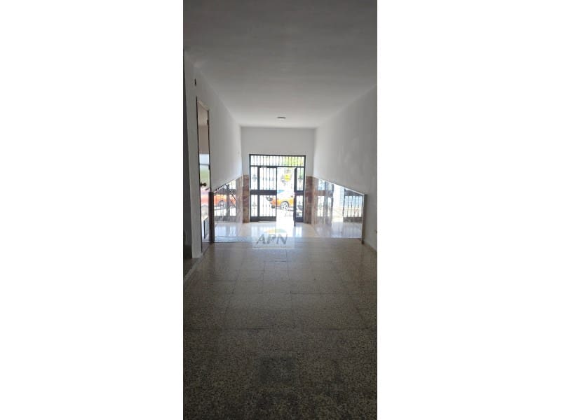 4 bedroom Apartment for rent in Alora - € 900 (Ref: 9820321)
