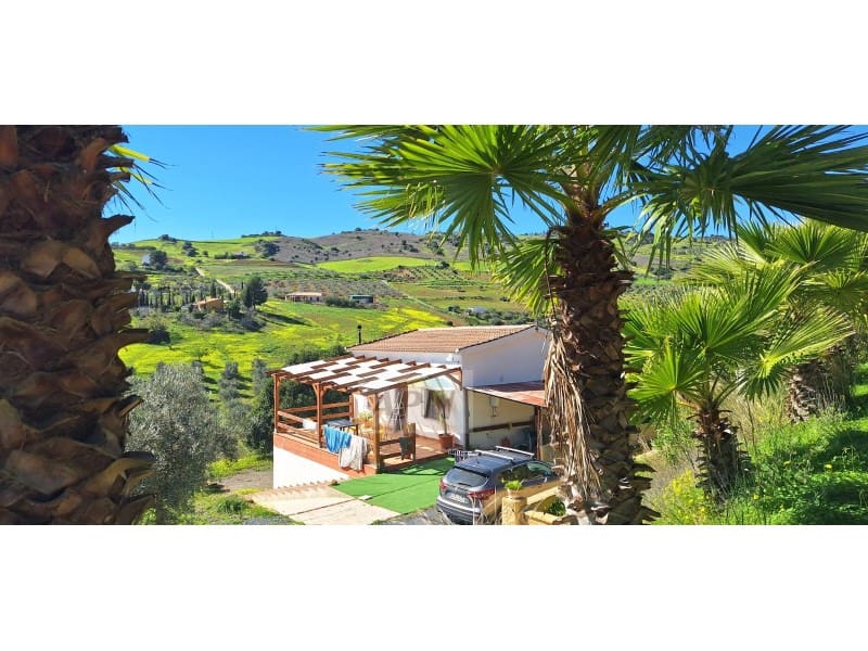2 bedroom Finca/Country House for sale in Alora - € 255,000 (Ref: 9828999)