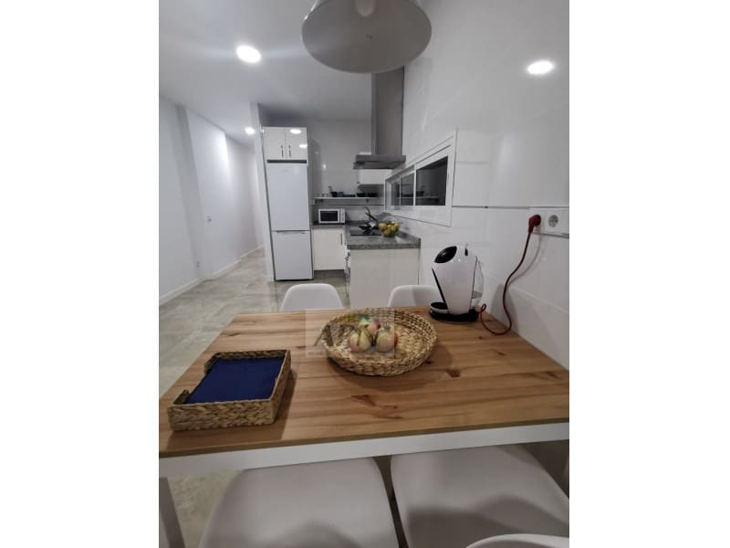 2 soverom Penthouse til leie i Alora - € 1 000 (Ref: 9849502)