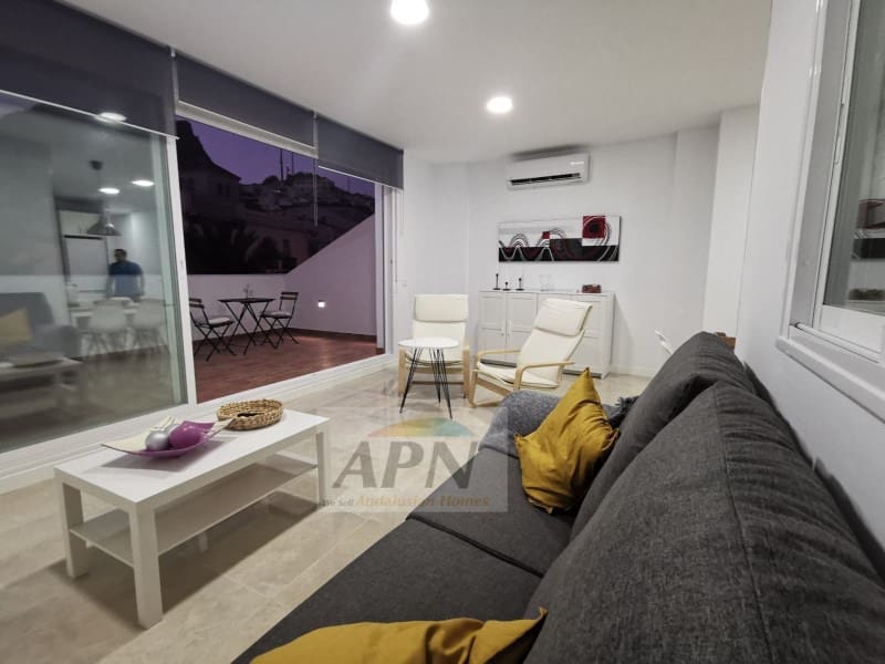 2 soverom Penthouse til leie i Alora - € 1 000 (Ref: 9849502)