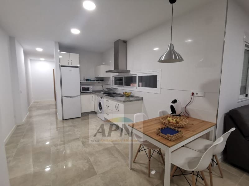 2 soverom Penthouse til leie i Alora - € 1 000 (Ref: 9849502)