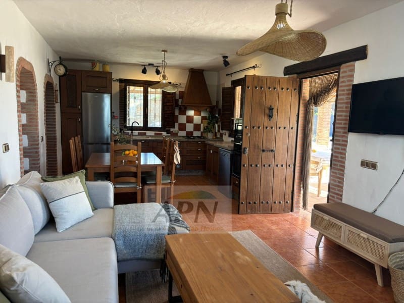 3 makuuhuone Maalaistalo myytävänä paikassa Alora - 275 000 € (Ref: 9859905)