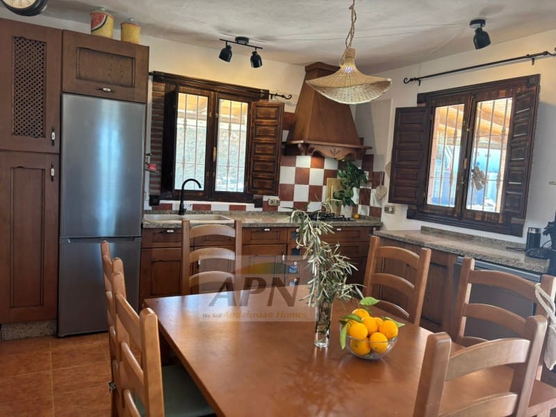 3 makuuhuone Maalaistalo myytävänä paikassa Alora - 275 000 € (Ref: 9859905)