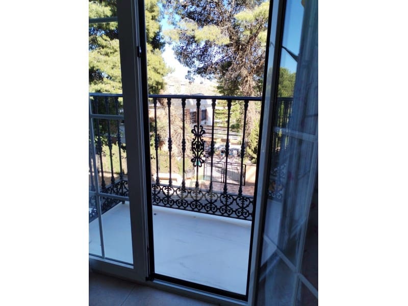 3 bedroom Apartment for rent in Alora - € 900 (Ref: 9865087)