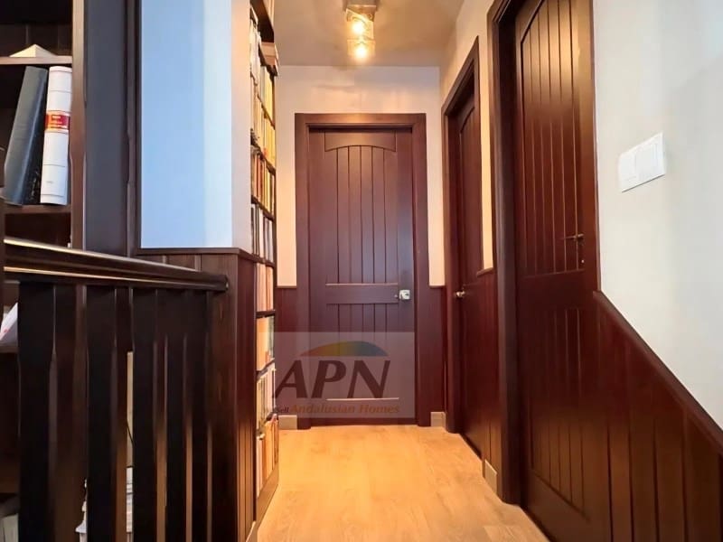 5 bedroom Townhouse for sale in Pizarra - € 340,000 (Ref: 9871673)