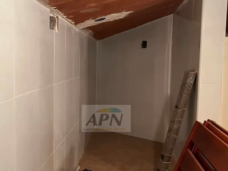 5 bedroom Townhouse for sale in Pizarra - € 340,000 (Ref: 9871673)
