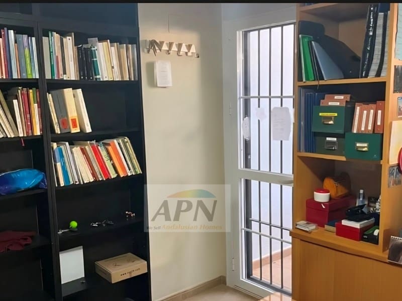 5 bedroom Townhouse for sale in Pizarra - € 340,000 (Ref: 9871673)