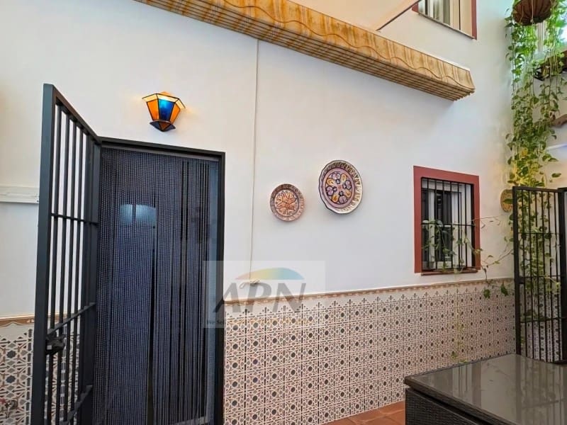 5 bedroom Townhouse for sale in Pizarra - € 340,000 (Ref: 9871673)