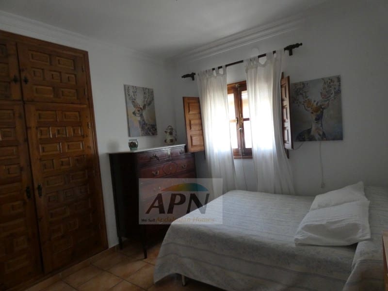 4 makuuhuone Maalaistalo myytävänä paikassa Alora mukana uima-altaan - 395 000 € (Ref: 9894138)