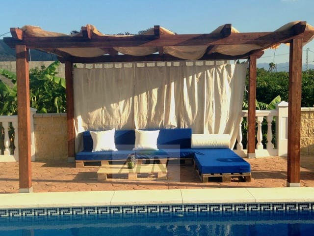 Finca/Casa Rural de 4 habitaciones en Alora en venta con piscina - 395.000 € (Ref: 9894138)