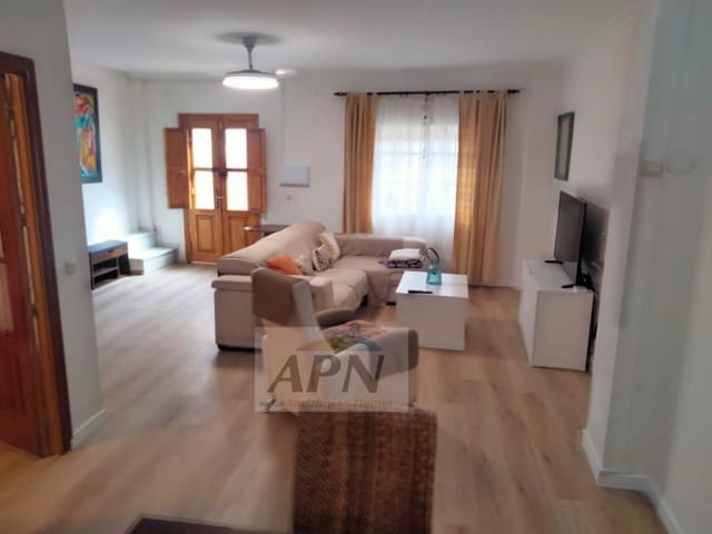 2 bedroom Townhouse for rent in Alora - € 750 (Ref: 9927075)