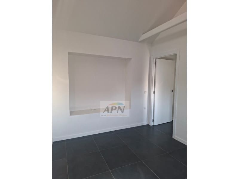 2 bedroom Apartment for sale in Alora - € 132,000 (Ref: 9949474)