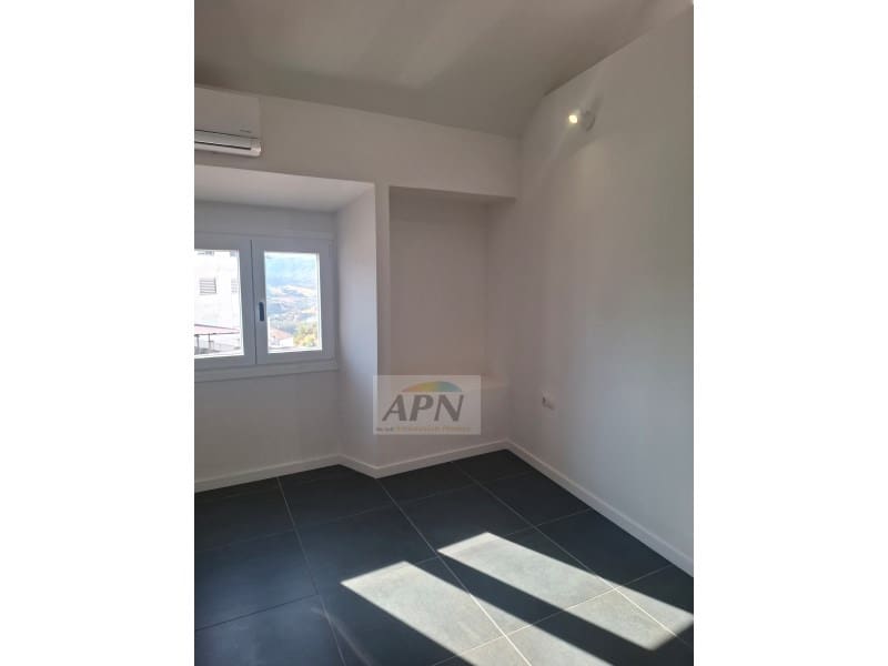 2 bedroom Apartment for sale in Alora - € 132,000 (Ref: 9949474)