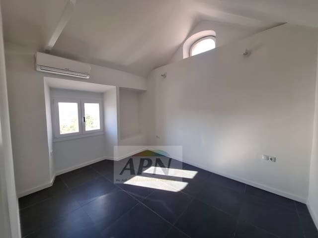 2 bedroom Apartment for sale in Alora - € 132,000 (Ref: 9949474)