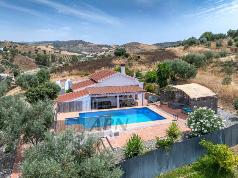 3 slaapkamer Finca/Landhuis te koop in Alora - € 440.000 (Ref: 9949475)