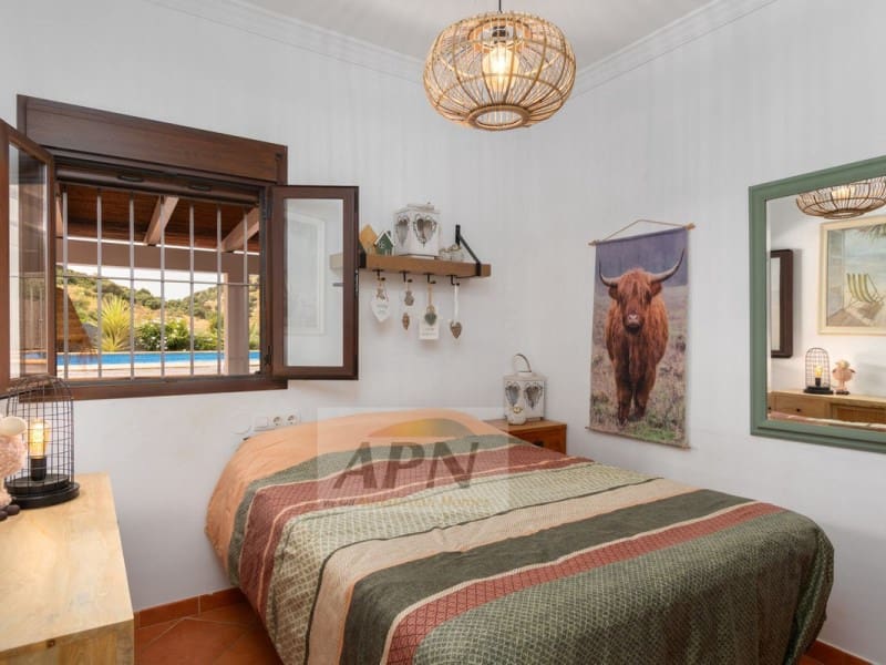 3 slaapkamer Finca/Landhuis te koop in Alora - € 440.000 (Ref: 9949475)