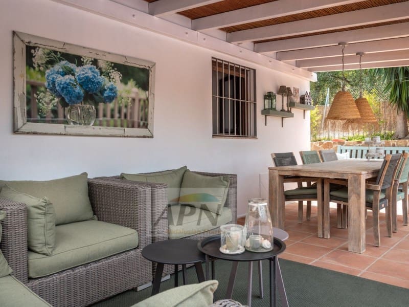3 slaapkamer Finca/Landhuis te koop in Alora - € 440.000 (Ref: 9949475)