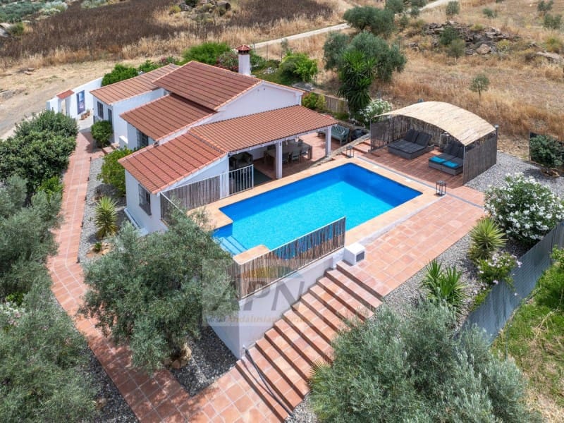 3 slaapkamer Finca/Landhuis te koop in Alora - € 440.000 (Ref: 9949475)