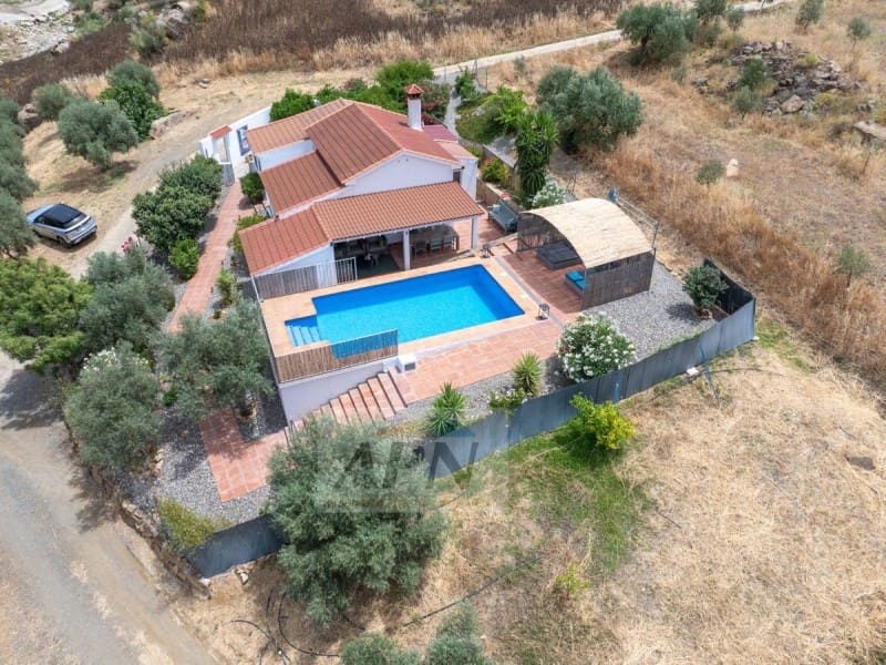 3 slaapkamer Finca/Landhuis te koop in Alora - € 440.000 (Ref: 9949475)