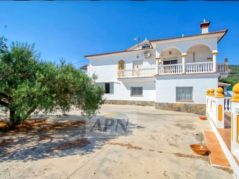 3 bedroom Finca/Country House for sale in Alora with pool - € 580,000 (Ref: 9962382)