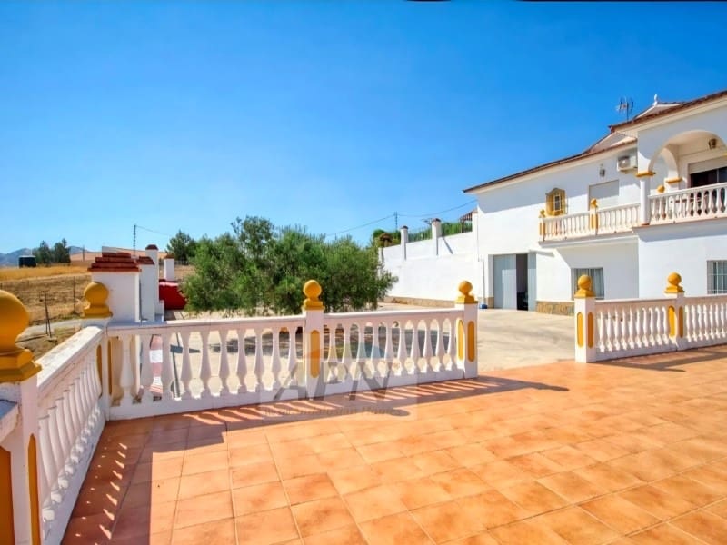 3 bedroom Finca/Country House for sale in Alora with pool - € 580,000 (Ref: 9962382)