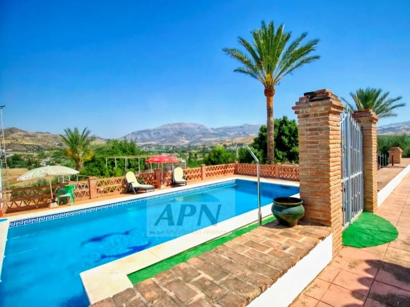 3 bedroom Finca/Country House for sale in Alora with pool - € 580,000 (Ref: 9962382)
