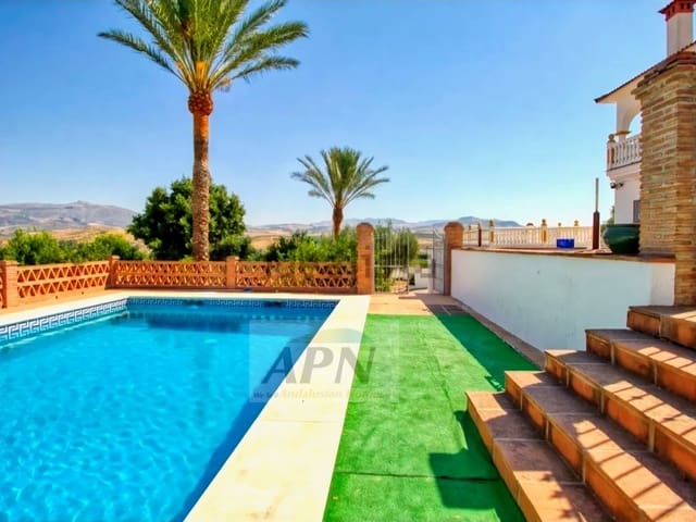3 chambre Finca/Maison de Campagne à vendre à Alora avec piscine - 580 000 € (Ref: 9962382)