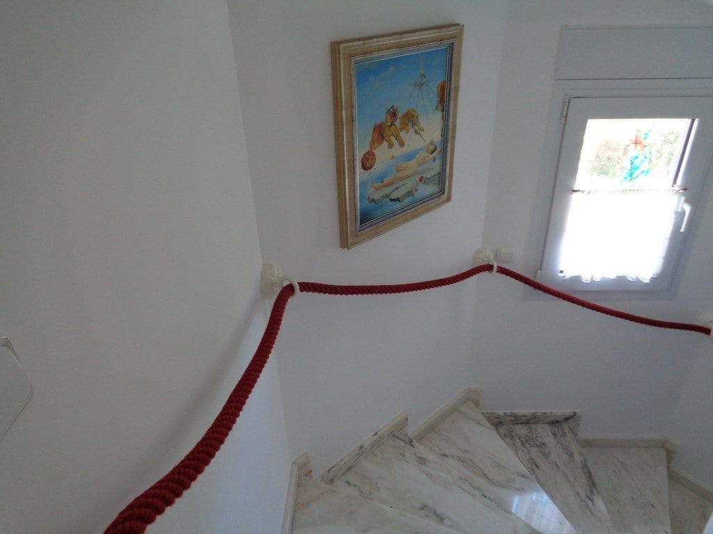 5 soveværelse Villa til salg i Ambolo med swimmingpool garage - € 990.000 (Ref: 9787507)