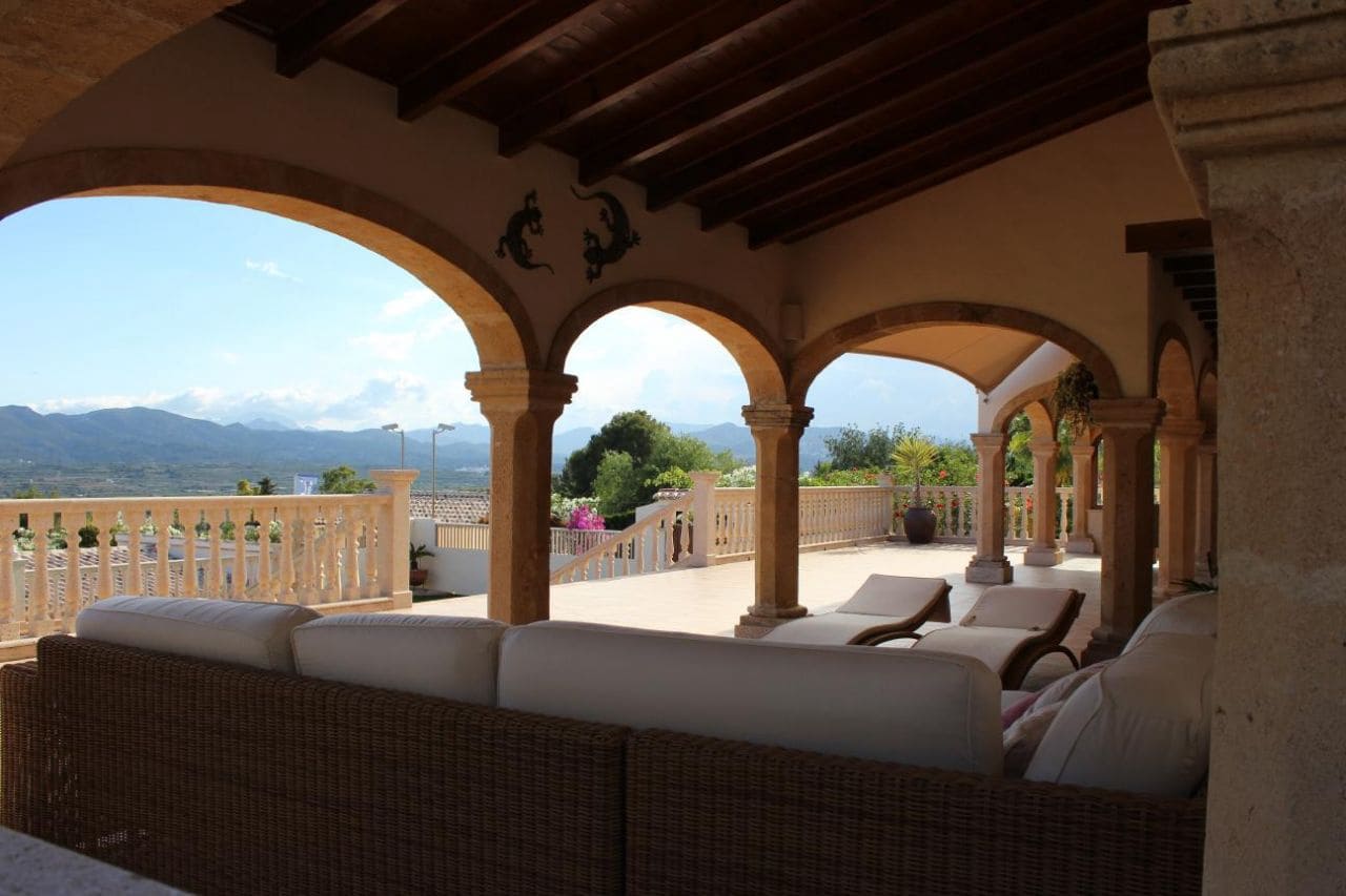 Chalet de 7 habitaciones en Javea / Xàbia en venta con piscina garaje - 1.200.000 € (Ref: 9787509)