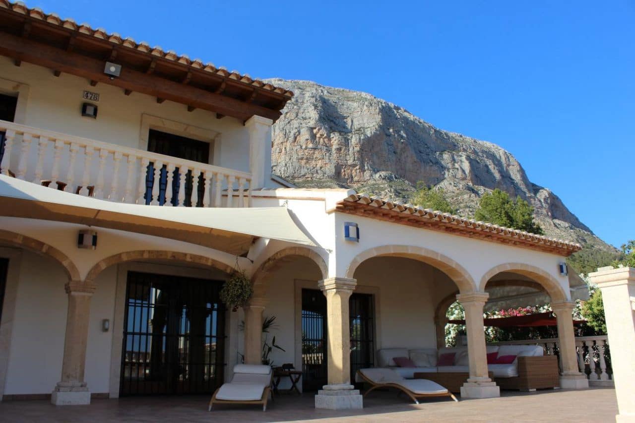 Chalet de 7 habitaciones en Javea / Xàbia en venta con piscina garaje - 1.200.000 € (Ref: 9787509)