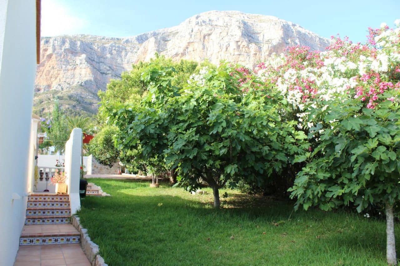 Chalet de 7 habitaciones en Javea / Xàbia en venta con piscina garaje - 1.200.000 € (Ref: 9787509)