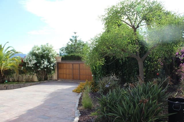 Chalet de 7 habitaciones en Montgó - Ermita, Javea / Xàbia en venta con piscina garaje - 1.200.000 € (Ref: 9787509)