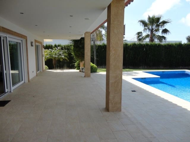 4 sypialnia Willa na sprzedaż w Javea / Xàbia z basenem garażem - 980 000 € (Ref: 9787525)