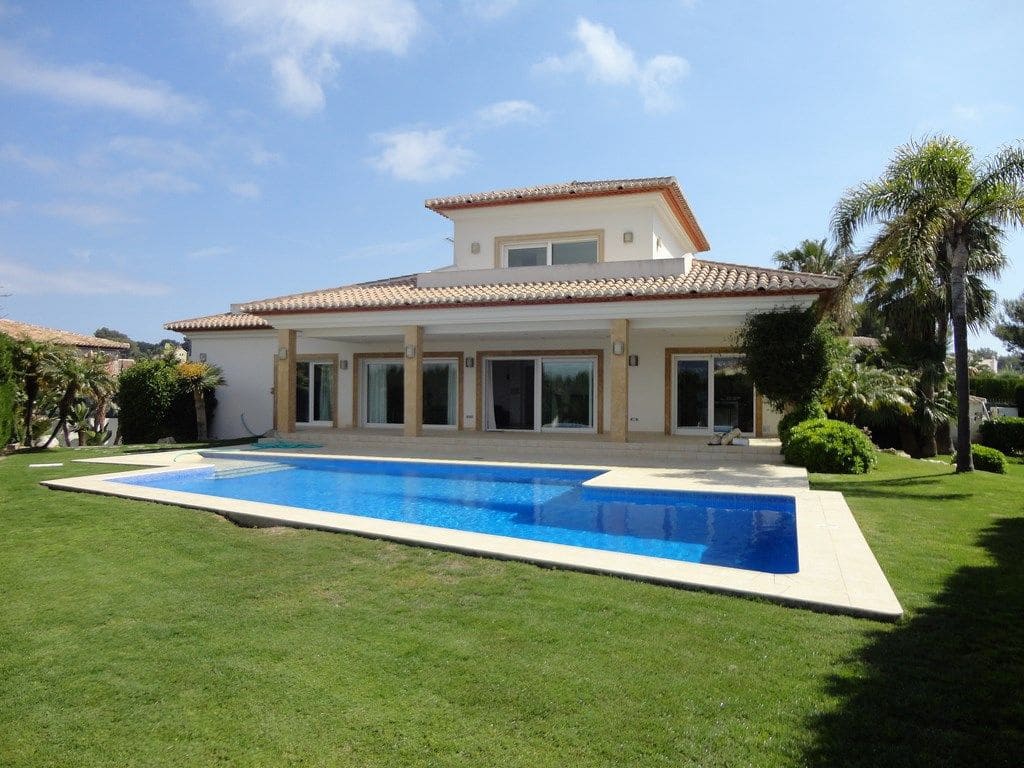 4 sypialnia Willa na sprzedaż w Javea / Xabia z basenem garażem - 980 000 € (Ref: 9787525)