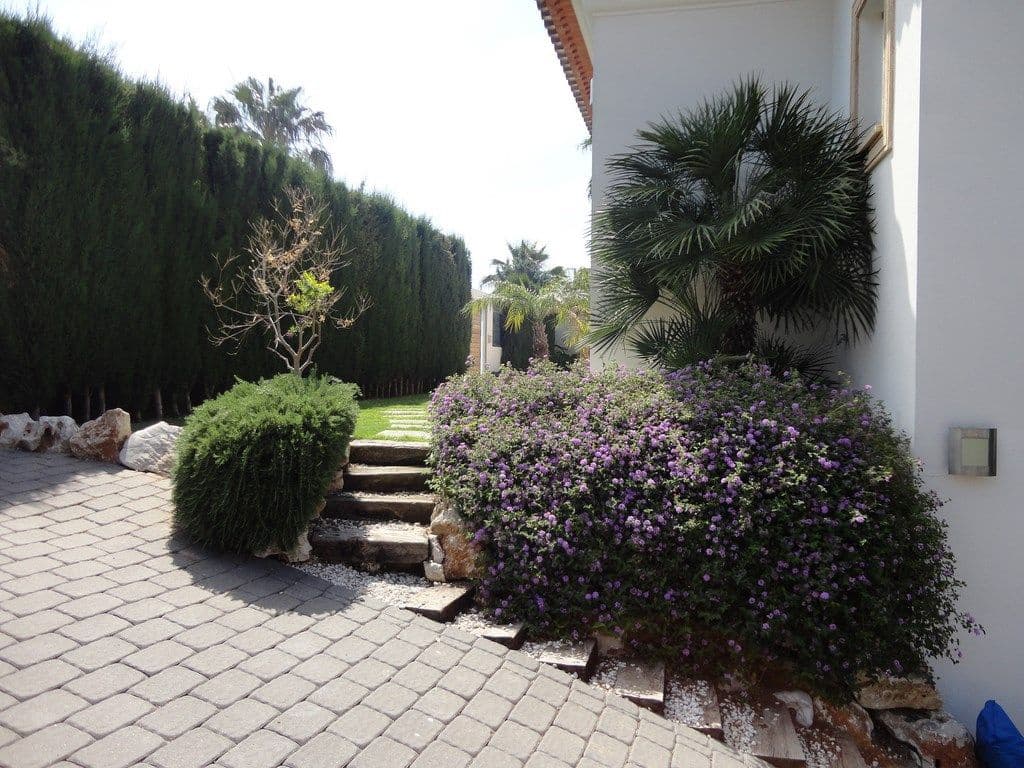 4 sypialnia Willa na sprzedaż w Javea / Xabia z basenem garażem - 980 000 € (Ref: 9787525)