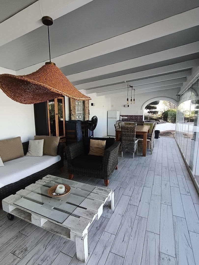 2 quarto Moradia para venda em Pinosol com piscina garagem - 595 000 € (Ref: 9788115)