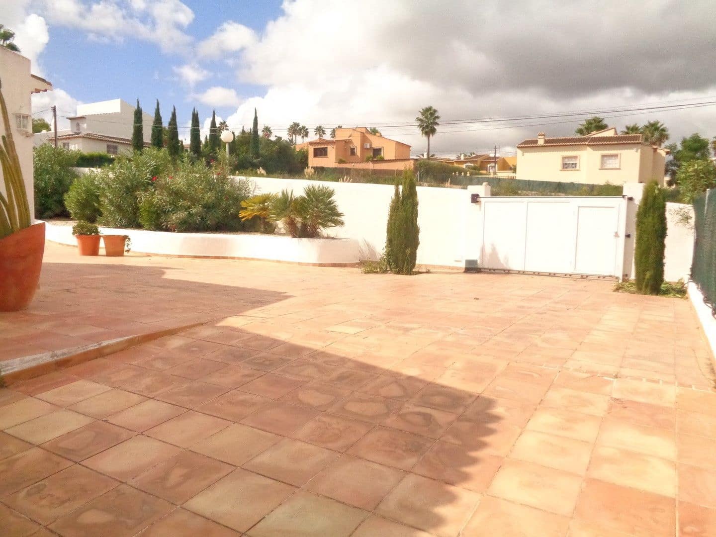 2 quarto Moradia para venda em Pinosol com piscina garagem - 595 000 € (Ref: 9788115)