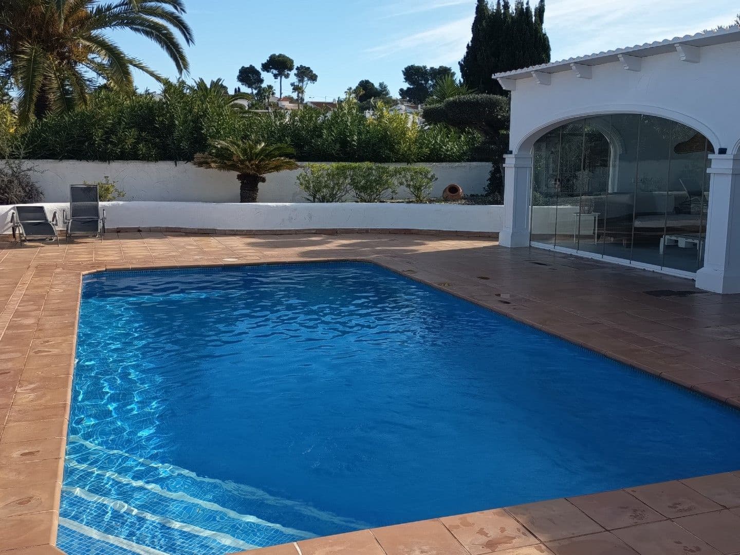 2 quarto Moradia para venda em Pinosol com piscina garagem - 595 000 € (Ref: 9788115)