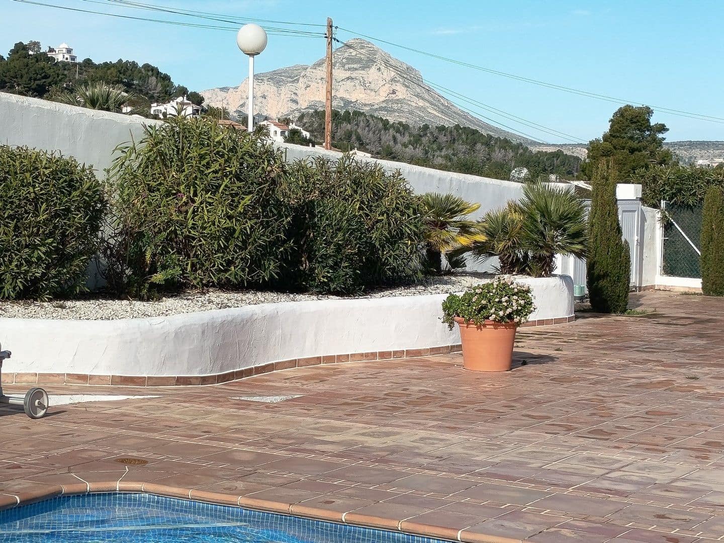 2 quarto Moradia para venda em Pinosol com piscina garagem - 595 000 € (Ref: 9788115)