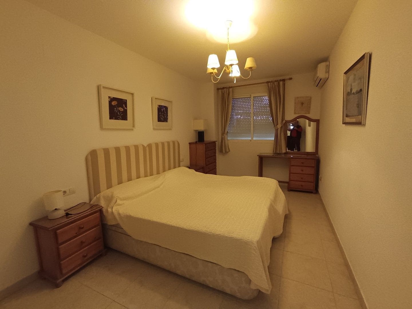 3 makuuhuone Huoneisto myytävänä paikassa Arenal mukana uima-altaan 
autotalli - 475 000 € (Ref: 9788116)