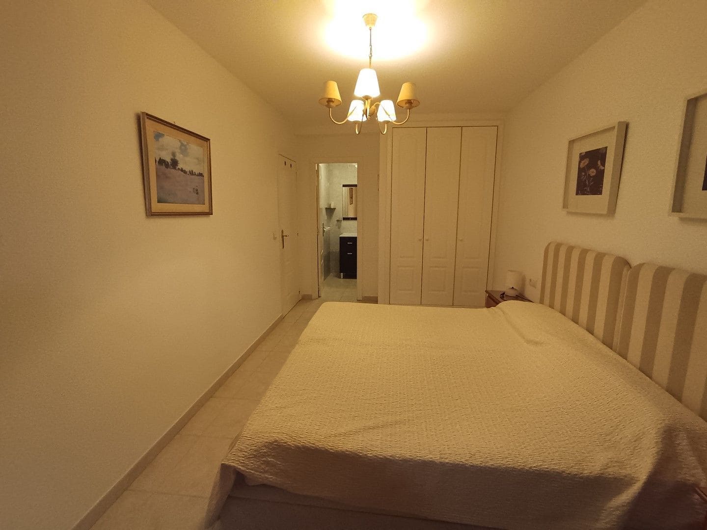 3 makuuhuone Huoneisto myytävänä paikassa Arenal mukana uima-altaan 
autotalli - 475 000 € (Ref: 9788116)