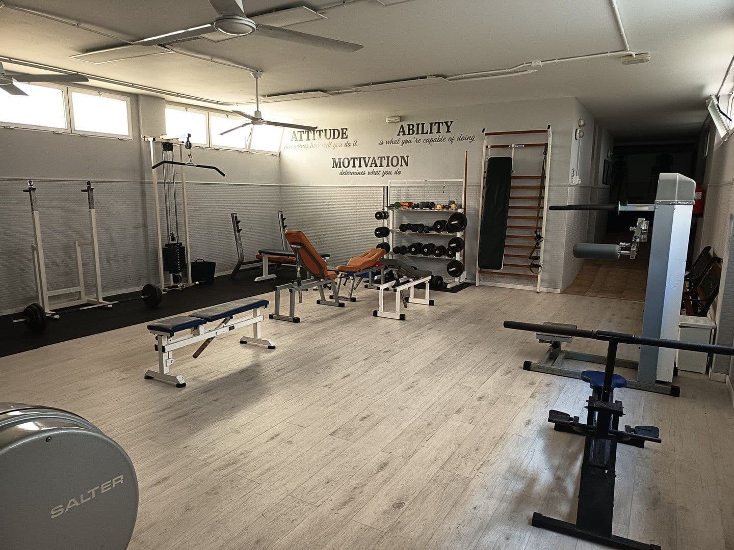 3 makuuhuone Huoneisto myytävänä paikassa Arenal mukana uima-altaan 
autotalli - 475 000 € (Ref: 9788116)