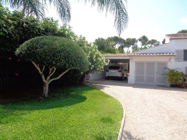 5 soverom Villa til salgs i Cap Martí - El Tossalet - Pinomar, Javea / Xàbia med svømmebasseng garasje - € 1 080 000 (Ref: 9830555)