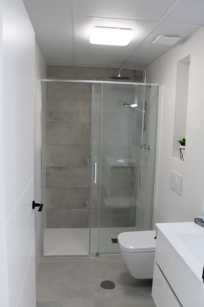 Chalet de 3 habitaciones en Roldan en venta con piscina - 416.900 € (Ref: 10005796)