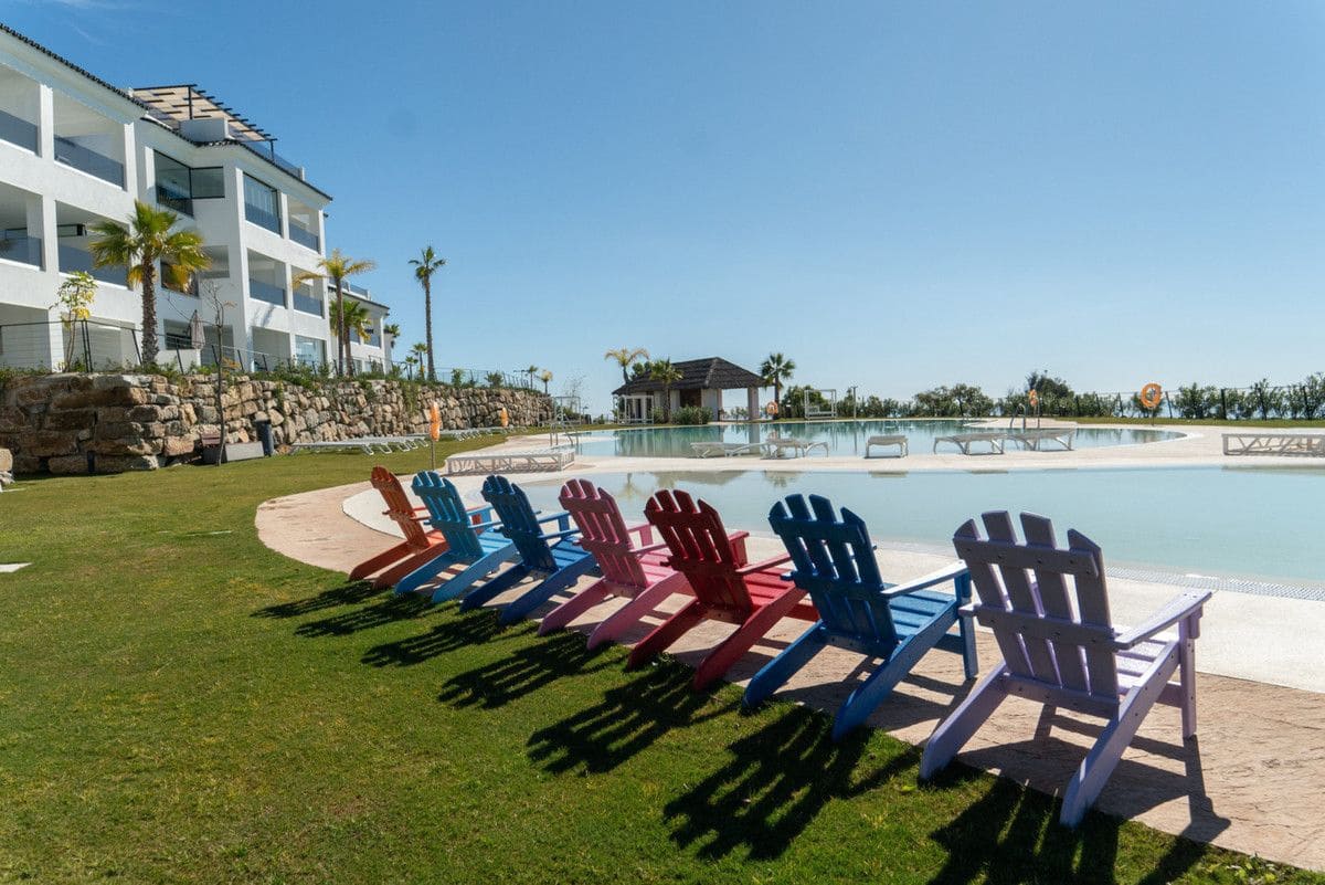4 chambre Appartement à vendre à Estepona avec piscine - 912 073 € (Ref: 10005802)