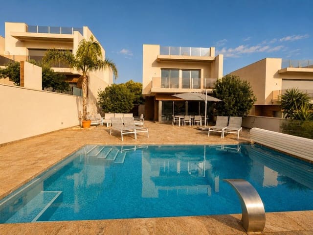 3 soverom Villa til salgs i San Miguel de Salinas - € 580 000 (Ref: 10005806)