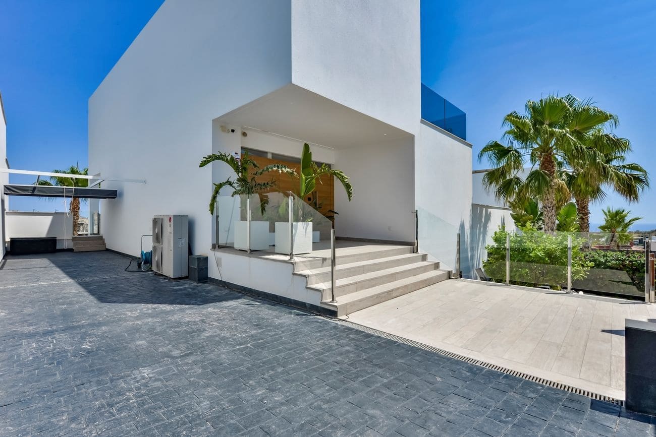 5 makuuhuone Huvila myytävänä paikassa La Villajoyosa / Vila Joiosa - 975 000 € (Ref: 10005815)